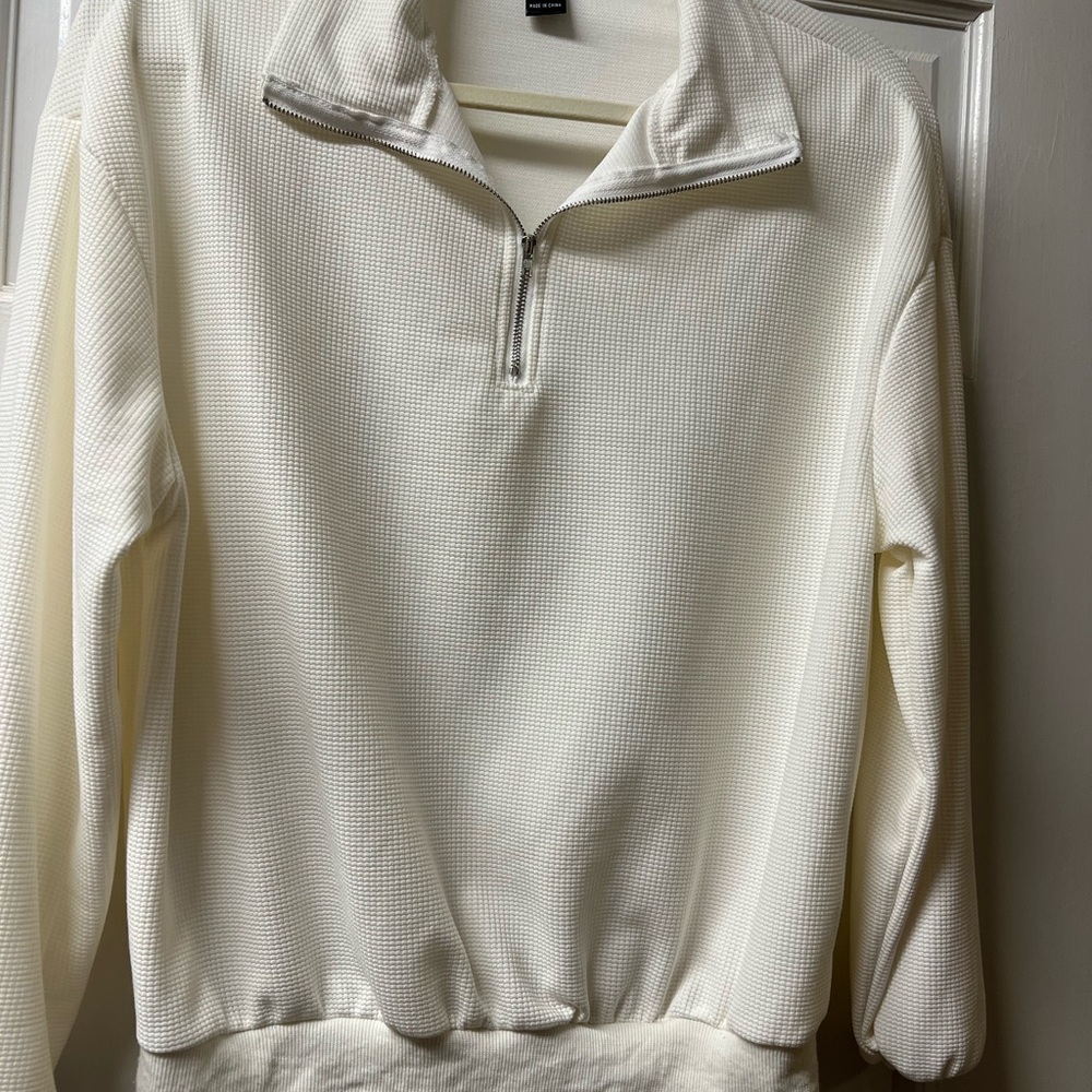 Women's White Zip-Up Top